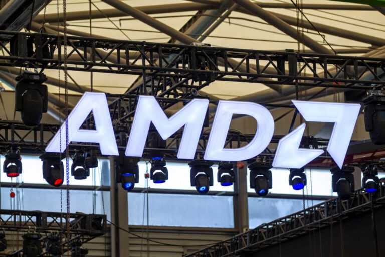 AMD unveils new chips for laptops, desktops, and gaming handhelds at CES 2025